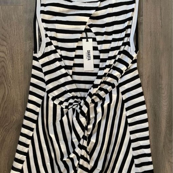 NEW Dakota Collective By BB Dakota Open Back Sam Tank Small - Picture 1 of 4